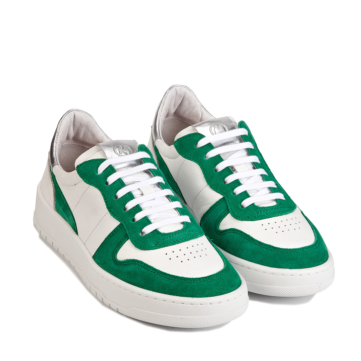 COURT SNEAKER